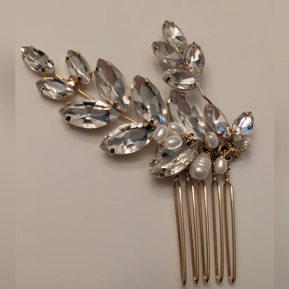 Elegant Gold and Silver Hair Comb